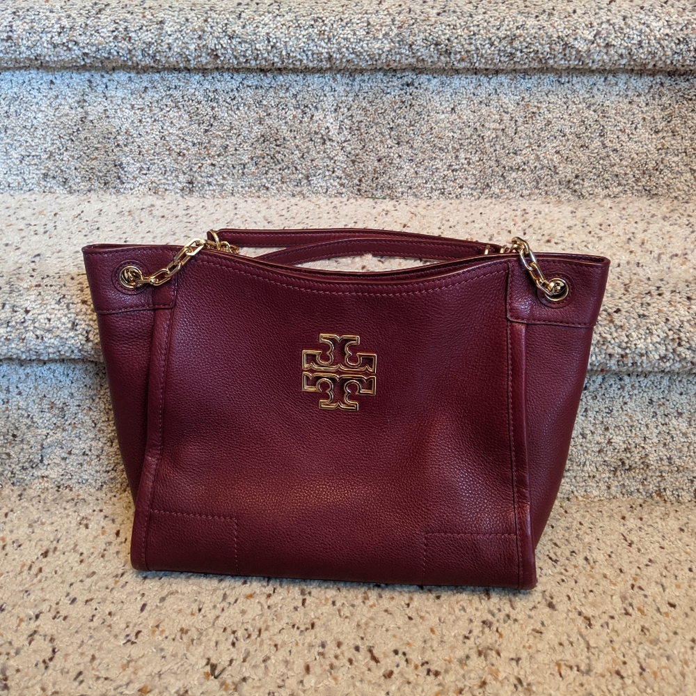 Tory Burch pebbled leather maroon purse